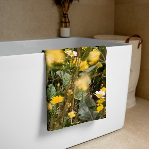 Super Bloom Film Print Oversized Towel - Picture 2 of 4